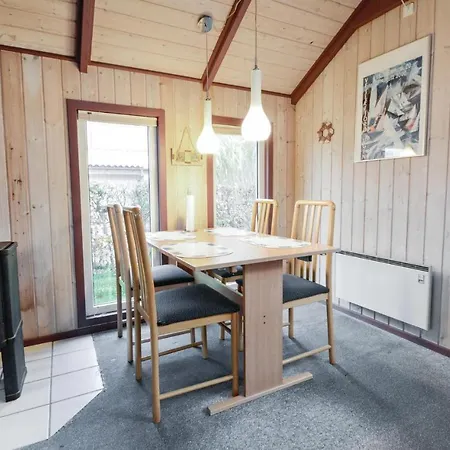 Semesterbostad Two-bedroom Holiday In Hemmet